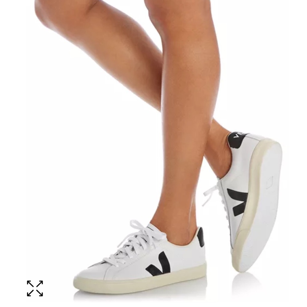 VEJA sneakers NWOB